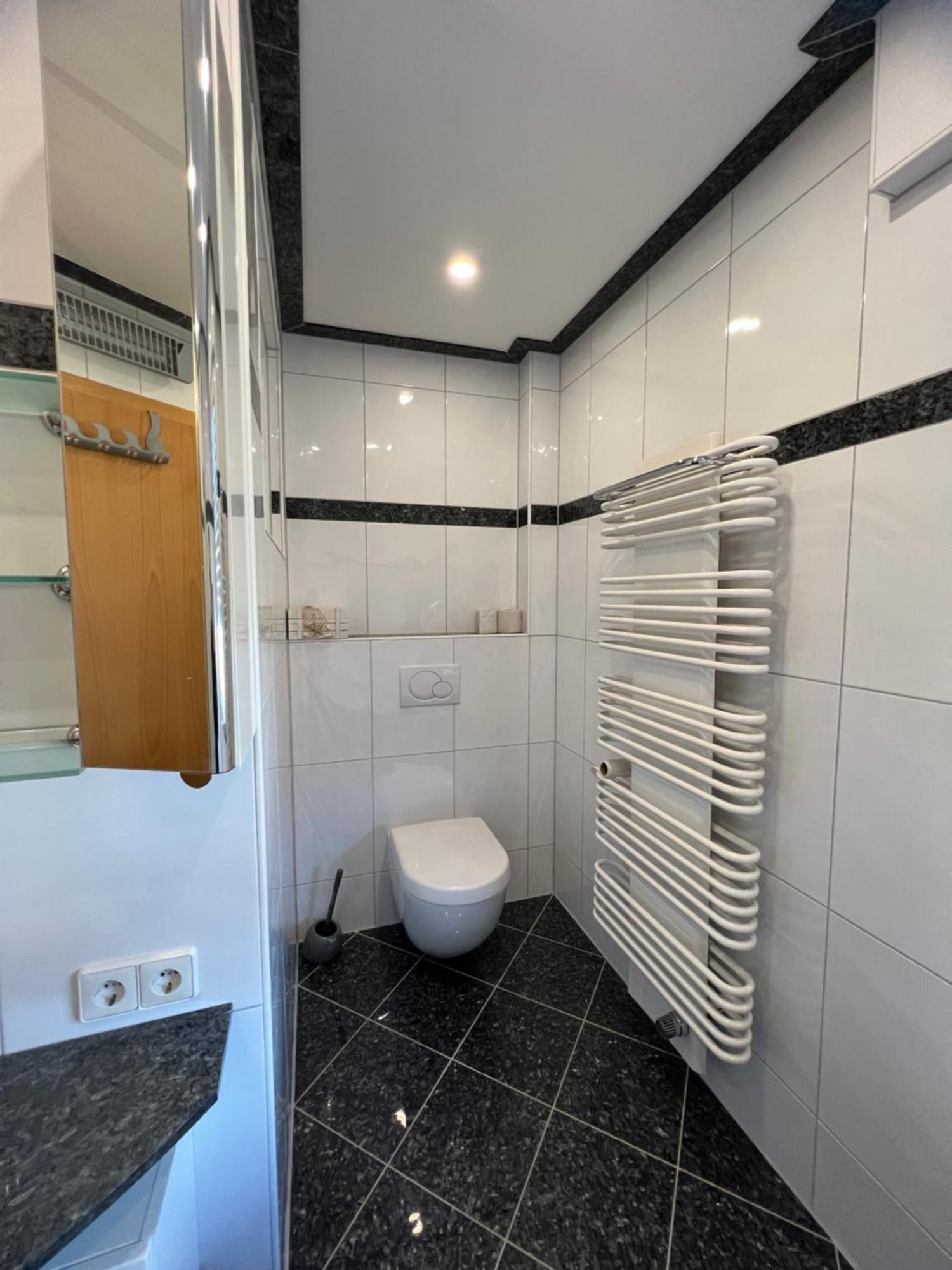 Ermmes Ferienwohnungen Sinsheim Habitación foto